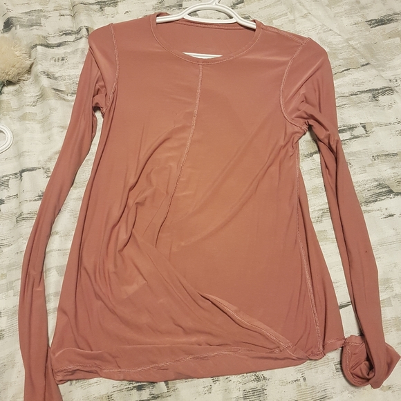 lululemon top - Picture 1 of 1